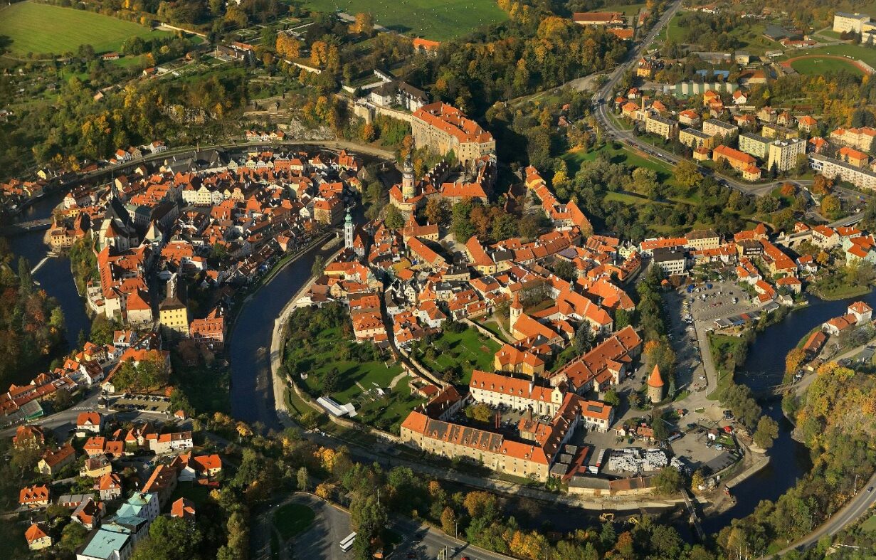 kam-na-v-let-v-esku-nejkr-sn-j-historick-pam-tky-v-r